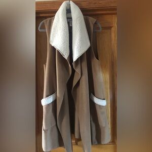 Le Moda Fleece Vest, One Size, Camel/Ivory